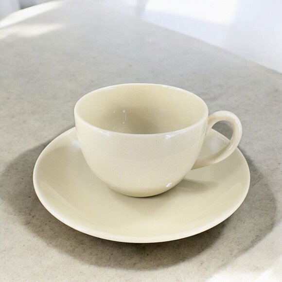 VTG Wedgwood of Etruria Barlaston Queens Shape Tea Cup And Saucer Porcelain Set - Picture 1 of 16